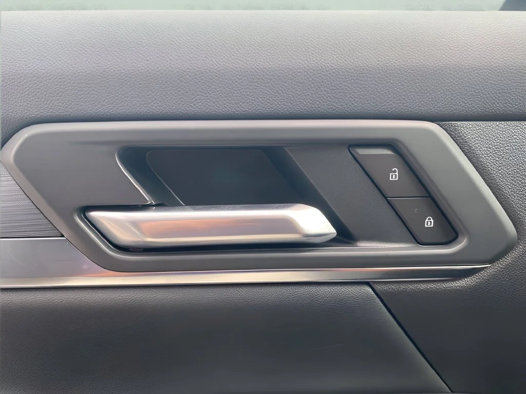 New 2027 Sterling Metallic GMC Elevation image 11