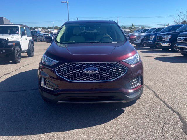 Certified Used 2023 Burgundy Velvet Metallic Tinted Clearcoat Ford SEL image 2