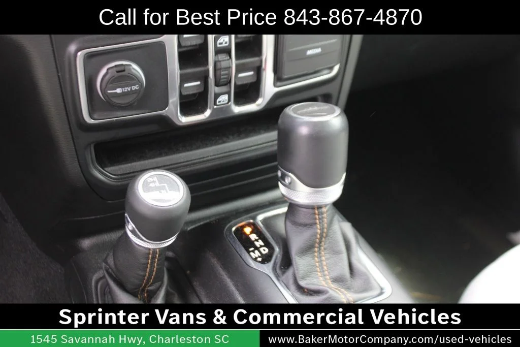 Used 2021 Black Clearcoat Jeep Overland image 13