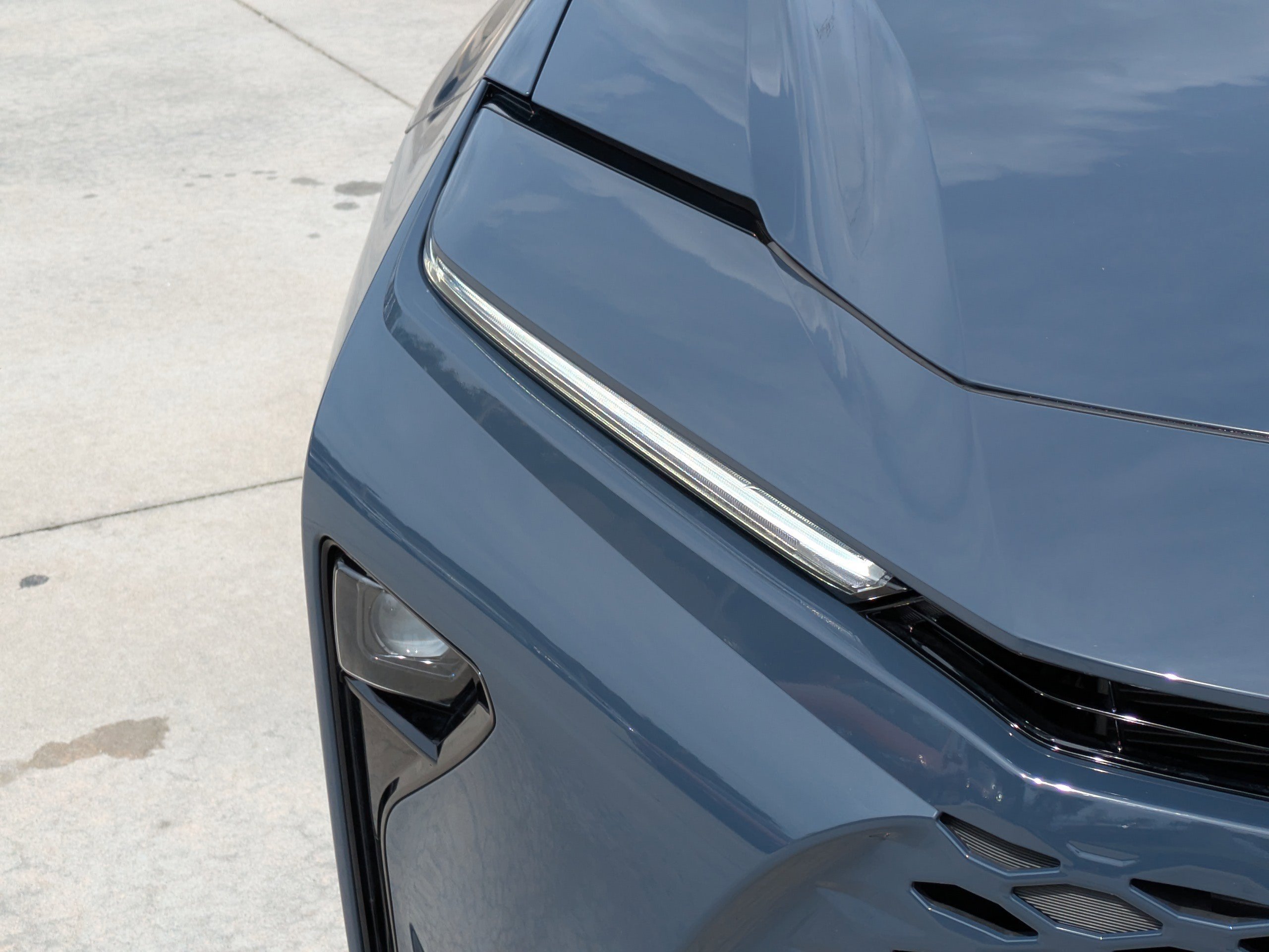 Used 2025 STORM CLOUD Toyota XLE image 7