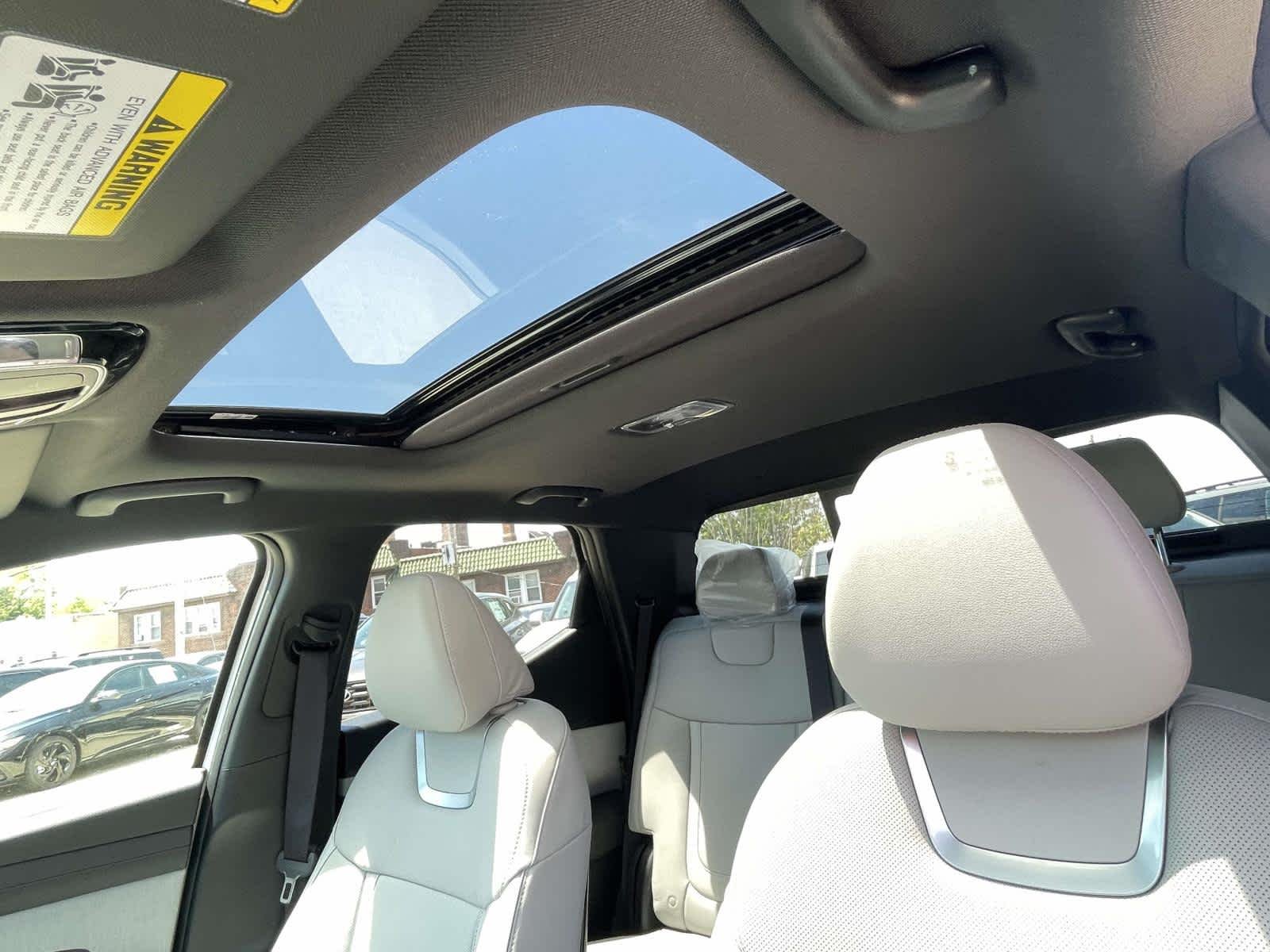 New 2026 Atlas White Hyundai Limited image 5