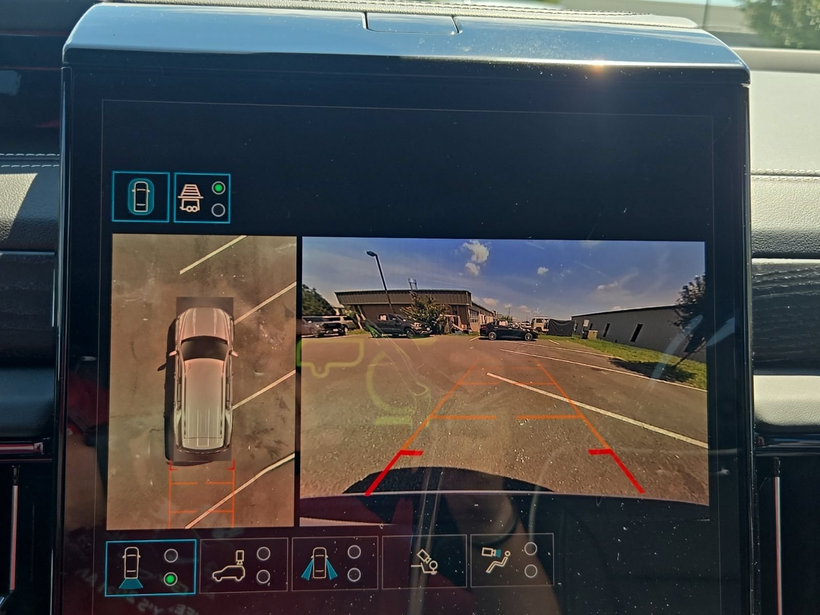 2026 GMC Yukon AT4 Ultimate - Photo 47