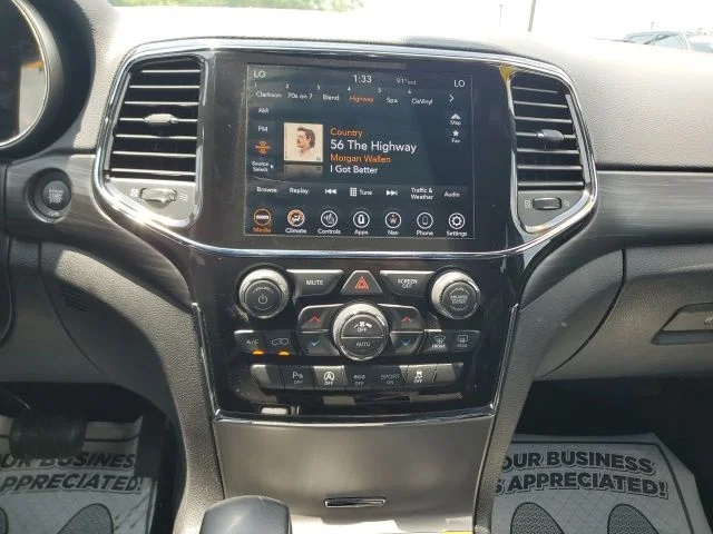 Used 2021 White Jeep Laredo X image 20