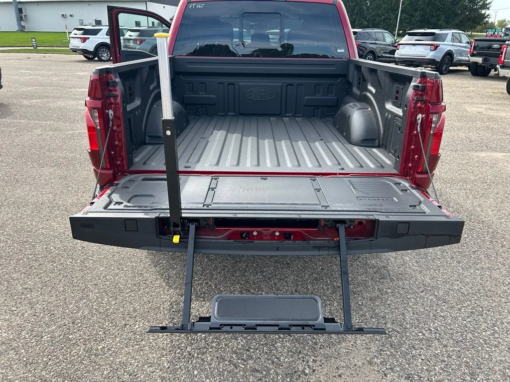 New 2026 Ruby Red Metallic Tinted Clearcoat Ford XLT image 22