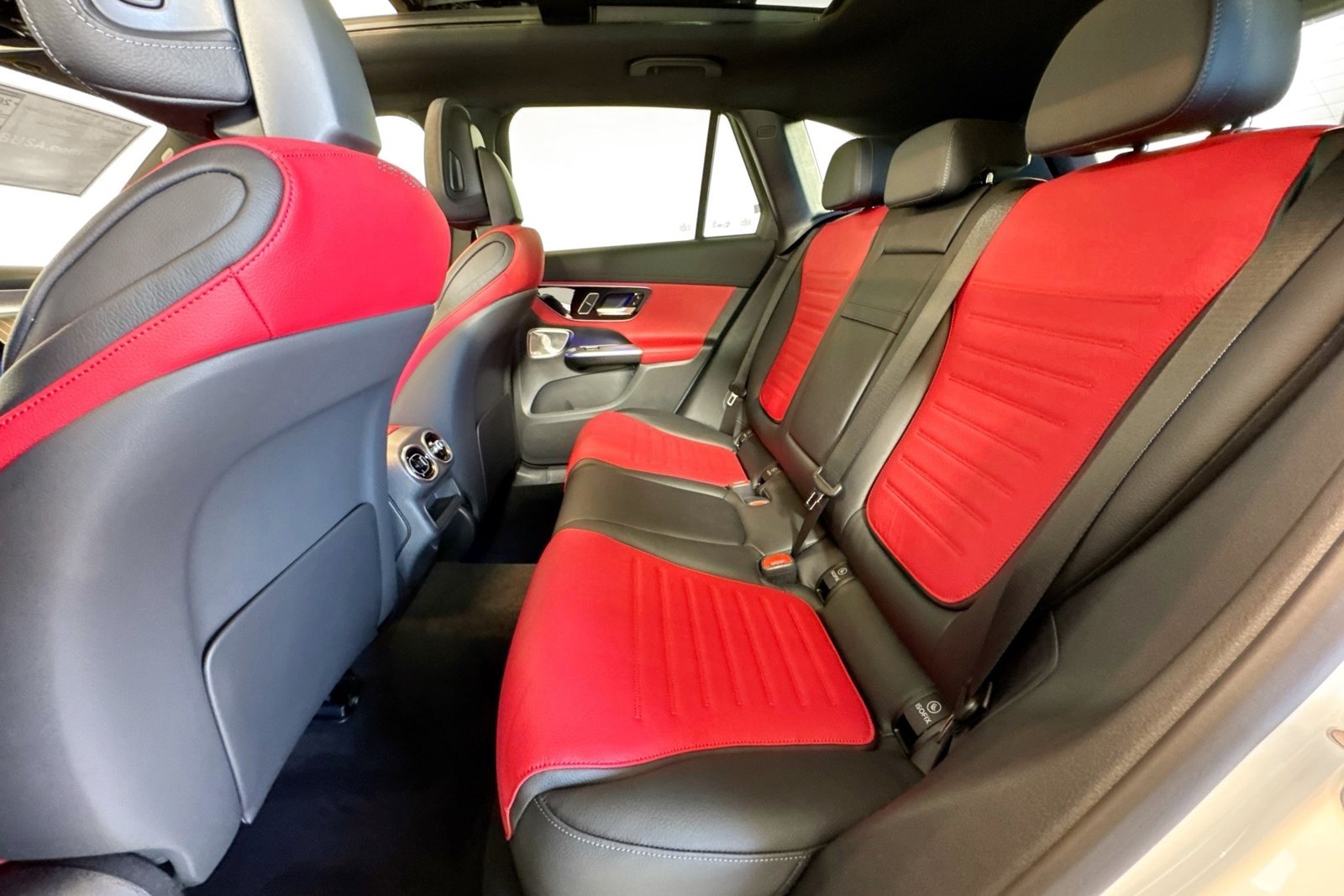 New 2026 Polar White Mercedes-Benz GLC 300 image 22
