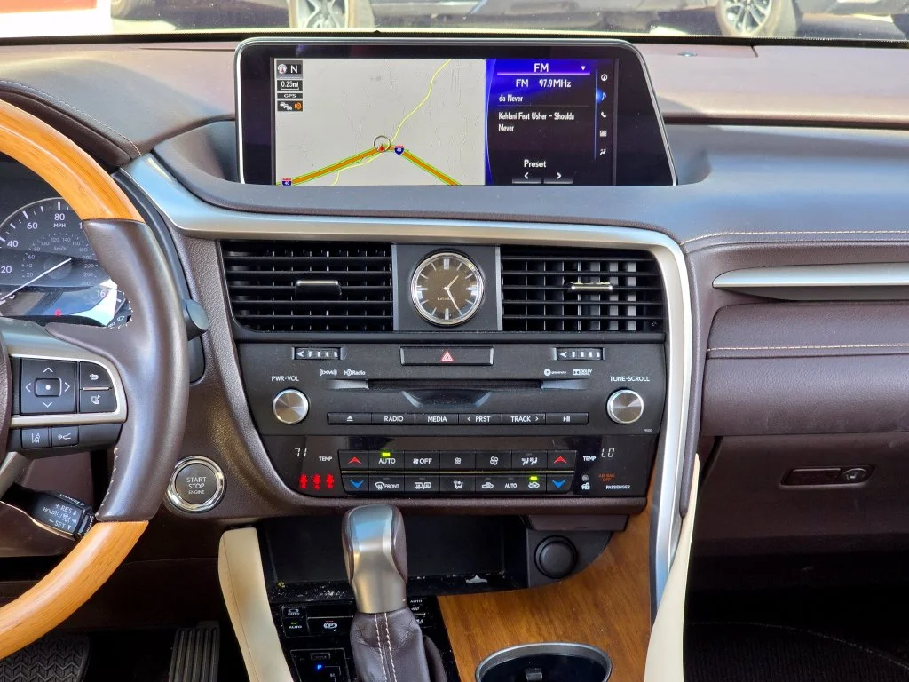 Used 2017  Lexus 350 image 29