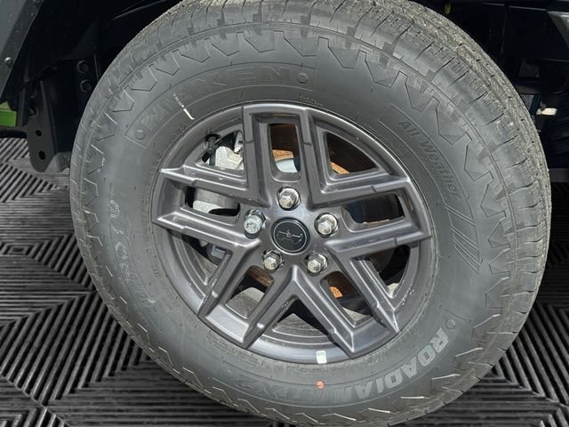New 2025 Mojito Clear-Coat Exterior Paint Jeep Sport S image 9