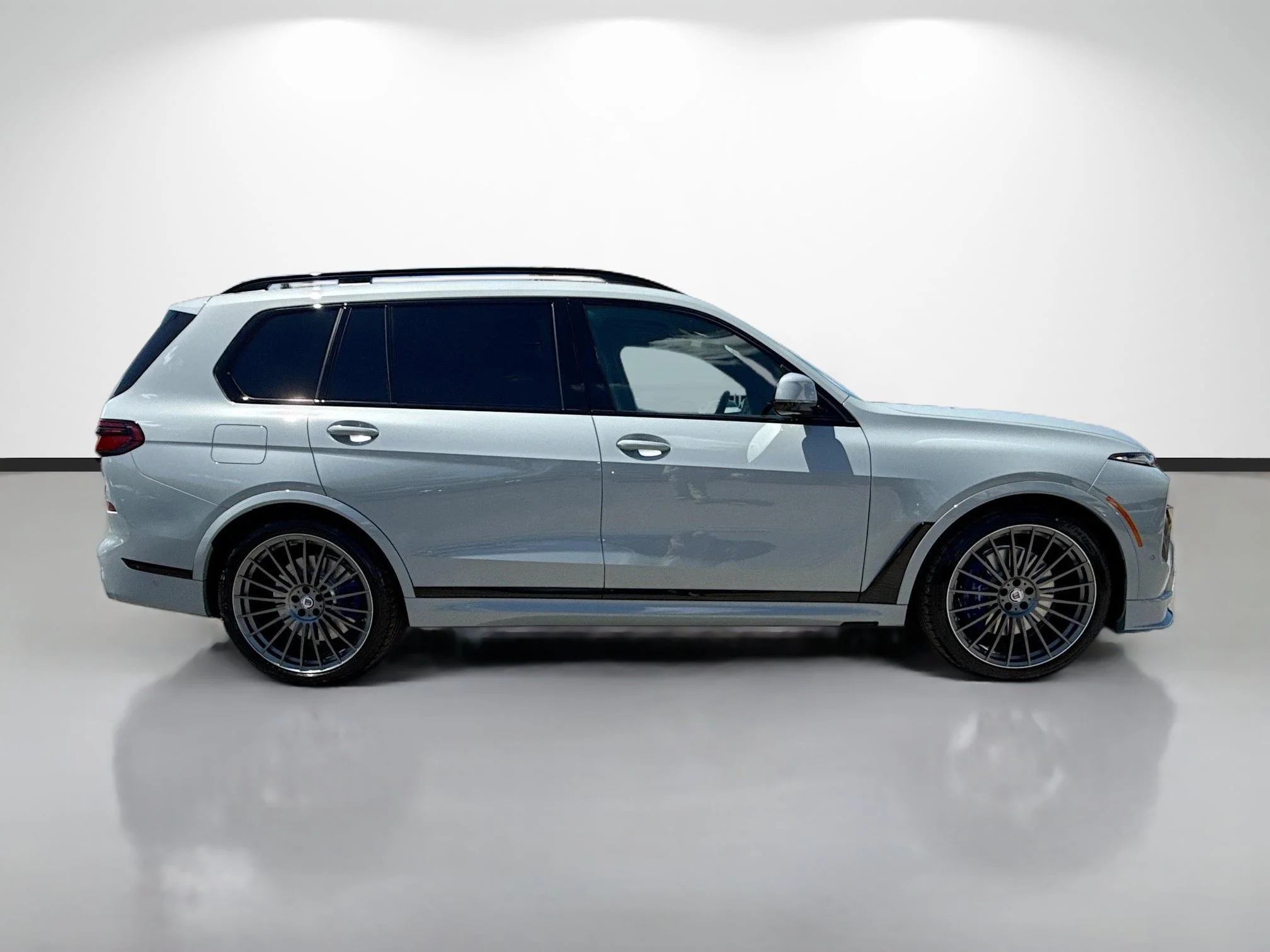 New 2026 Brooklyn Grey Metallic BMW ALPINA XB7 image 2