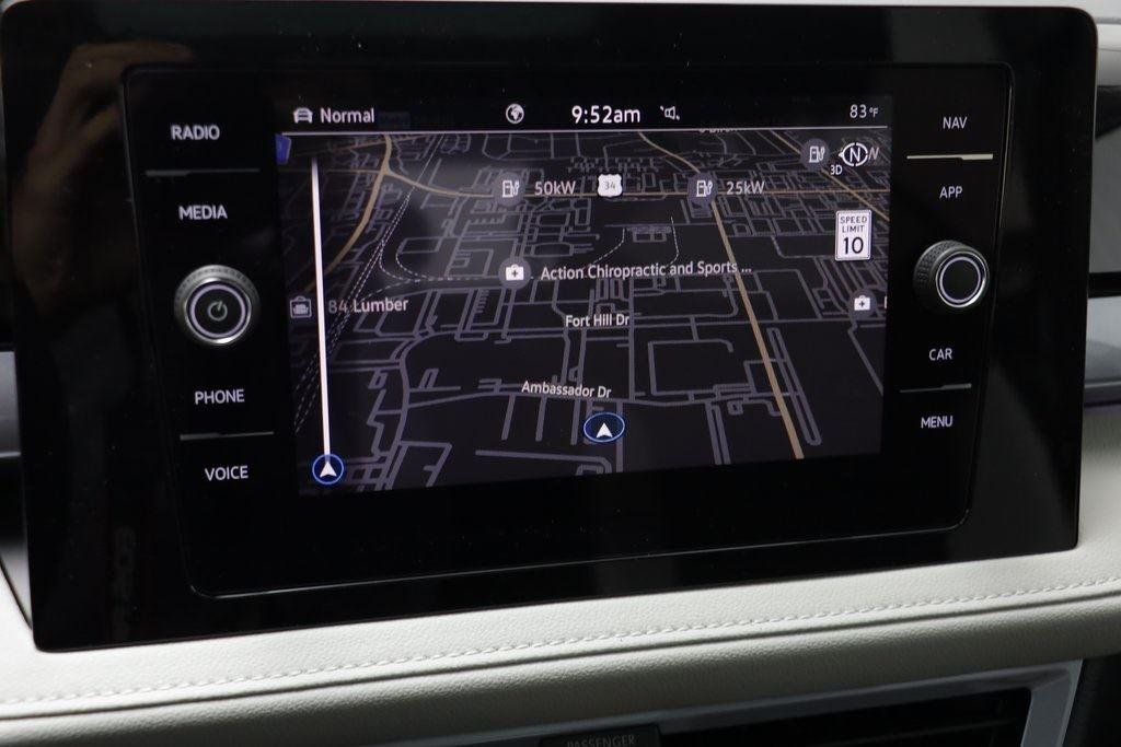 2025 Volkswagen Taos SEL - Photo 9