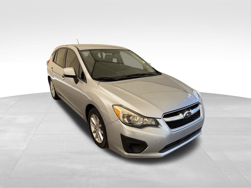 Used 2014 Ice Silver Metallic Subaru 2.0i Premium image 4
