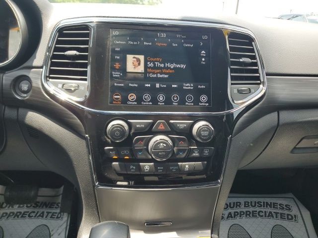 Used 2021 White Jeep Laredo X image 20