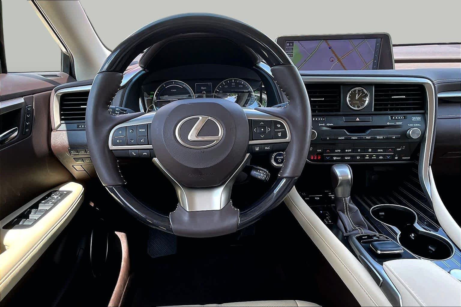 Used 2018 Matador Red Mica Lexus  image 6