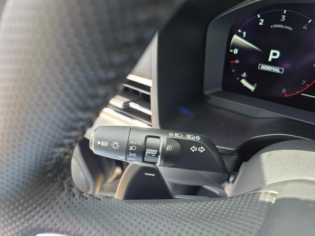 2025 Mitsubishi Outlander SE - Photo 24