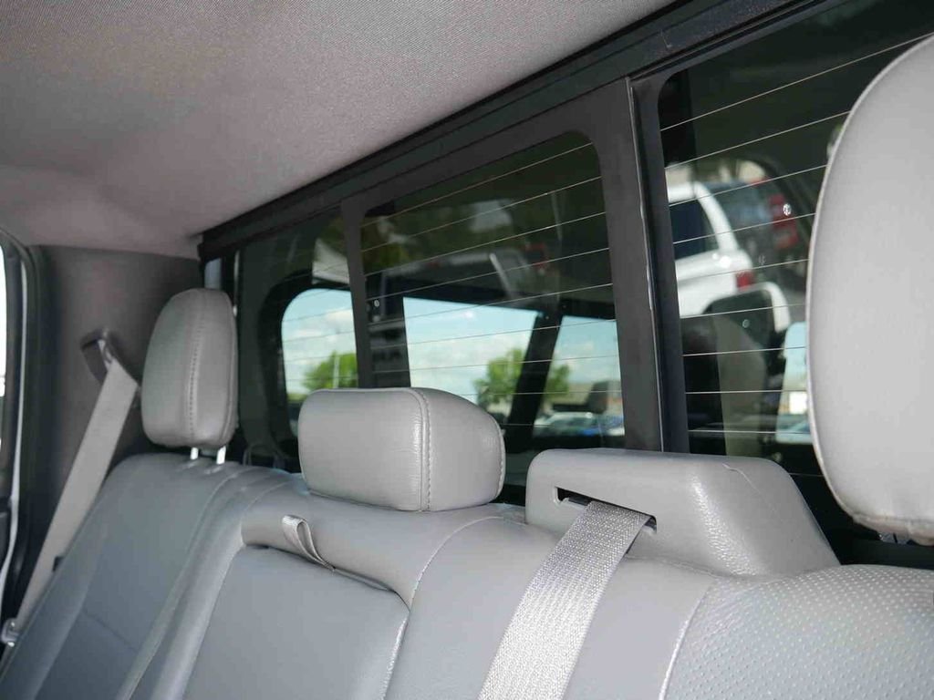 Used 2016 White Ford Lariat image 19