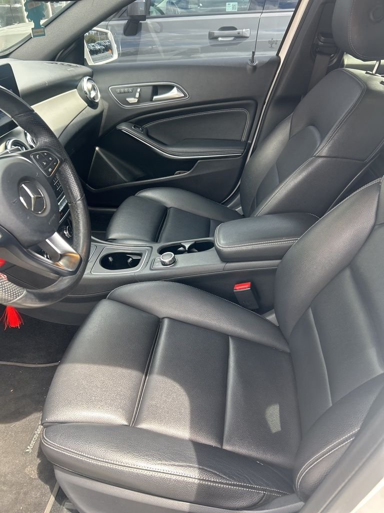 2019 Mercedes-Benz GLA GLA250 4MATIC's photo