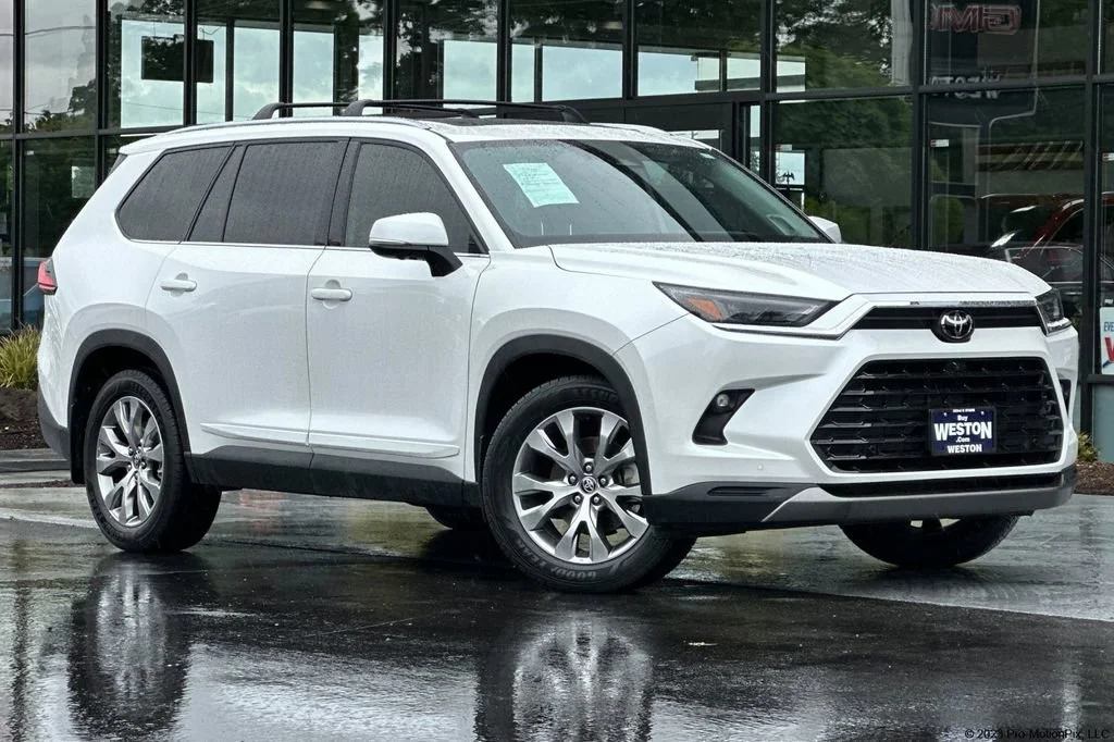 2024 Toyota Grand Highlander Limited AWD's photo