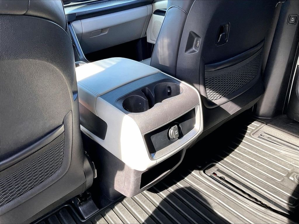Used 2023 Silver Kia LX Seat Package image 28