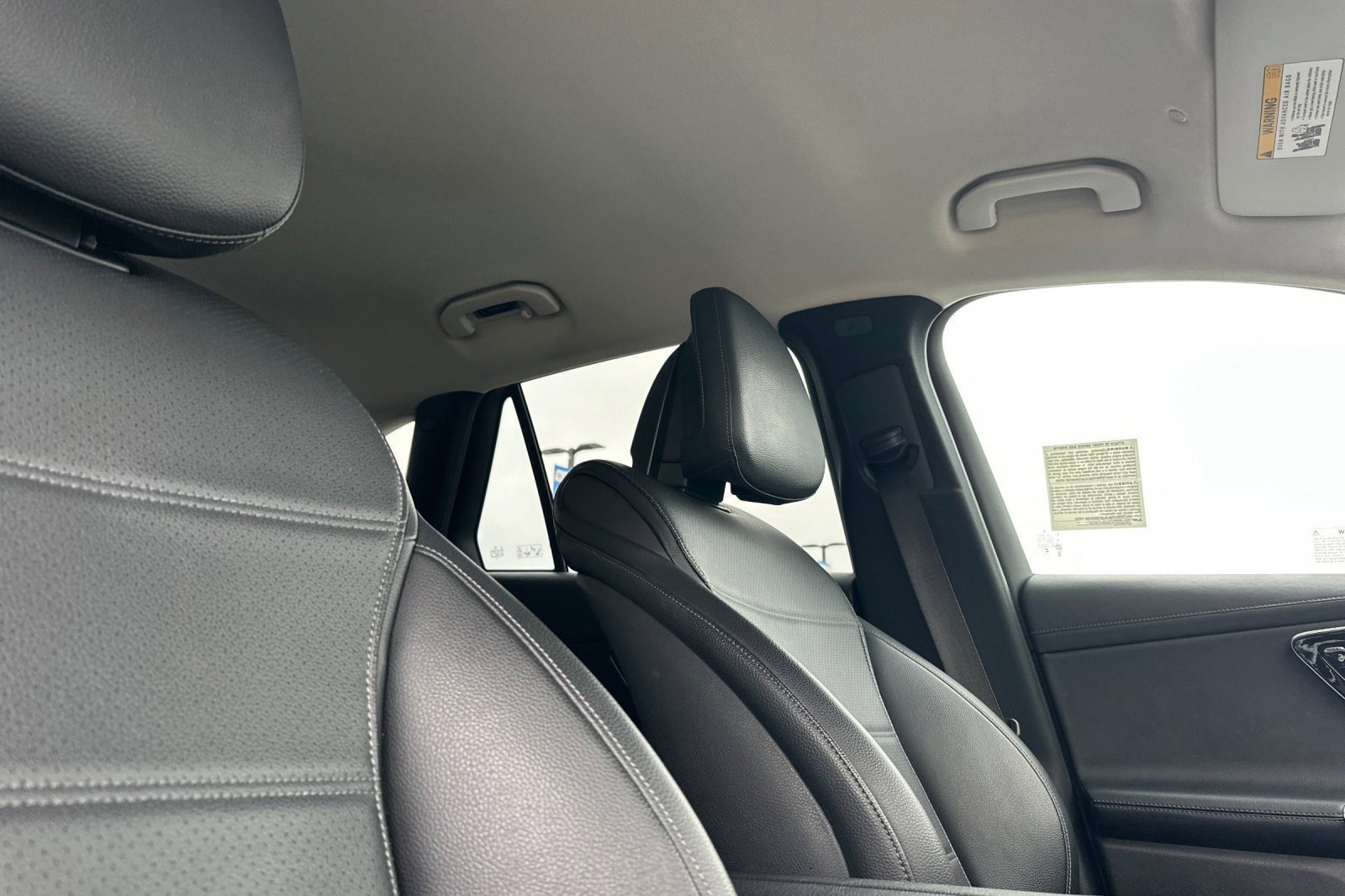 2024 Mercedes-Benz GLC GLC300 - Photo 18