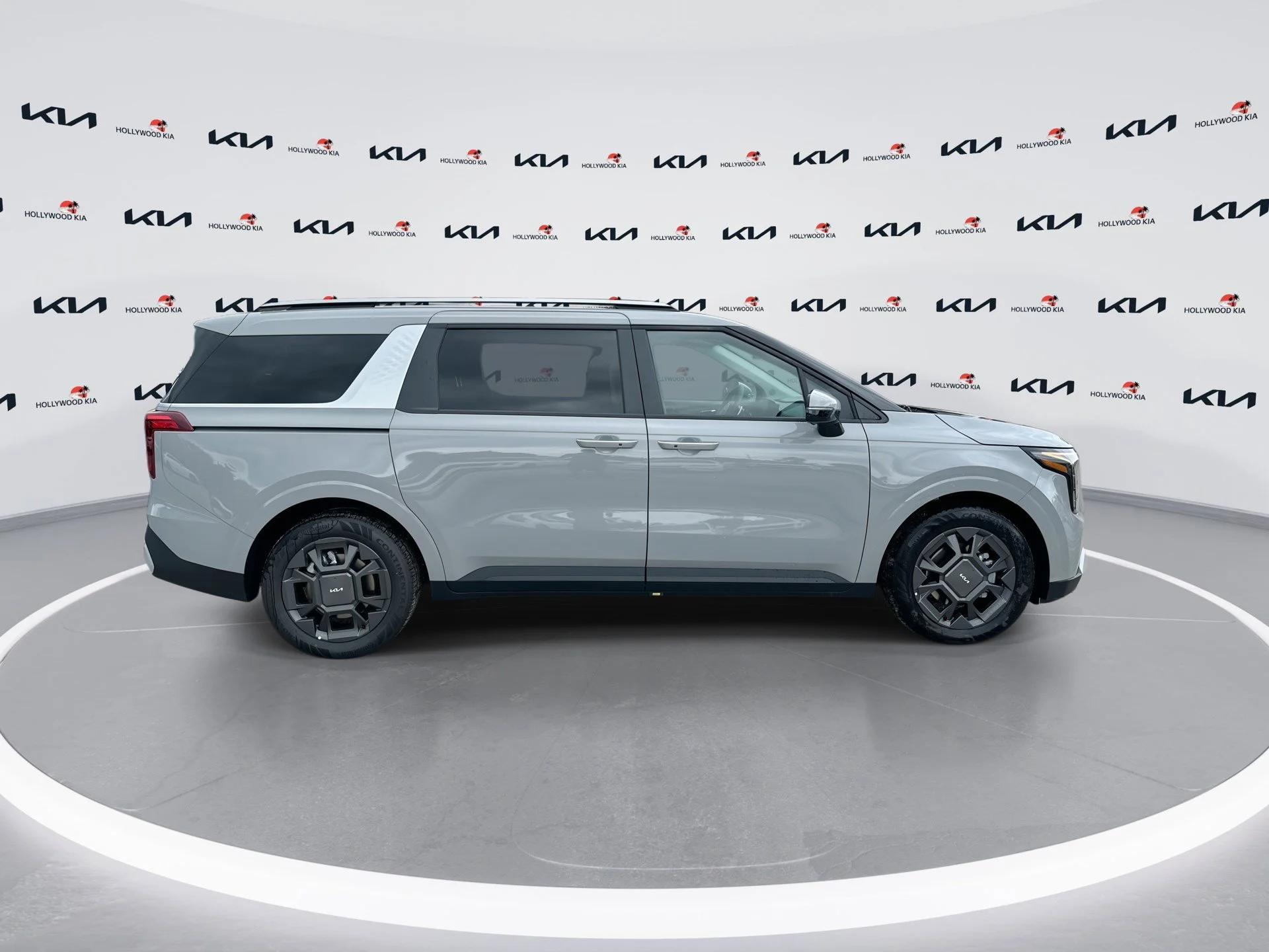 New 2026 Ceramic Silver Kia EX image 9
