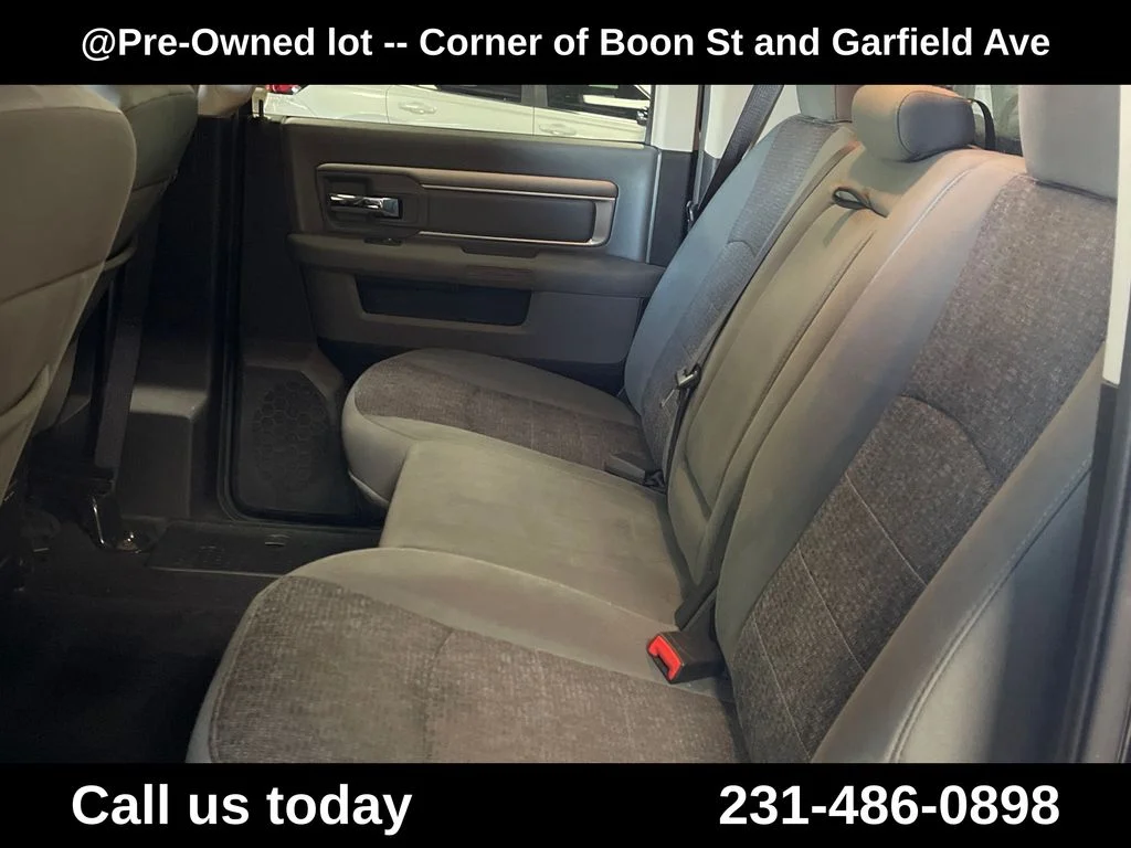 Used 2015 Black Ram Big Horn image 26