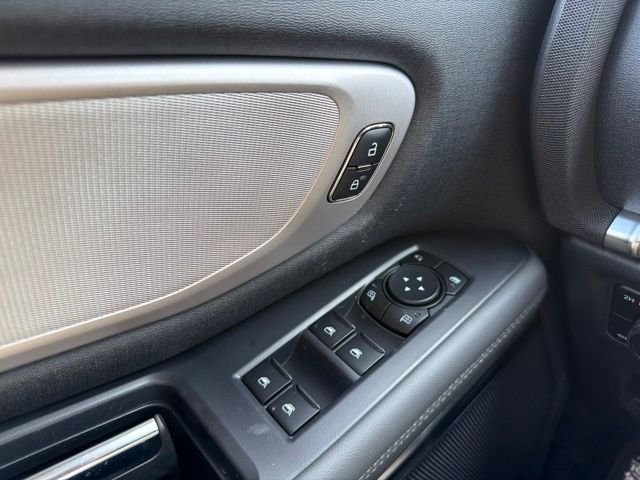 New 2027 Star White Metallic Tri-Coat Ford Active image 25