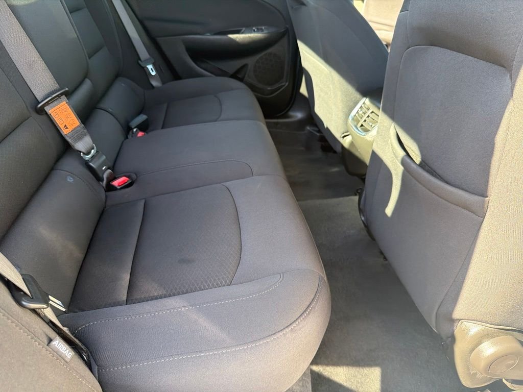 Used 2024 White Chevrolet LT image 29