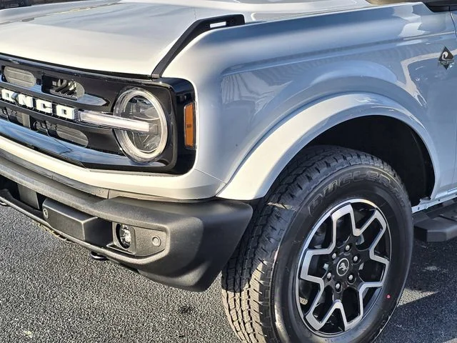 Used 2024 White Ford Outer Banks image 10