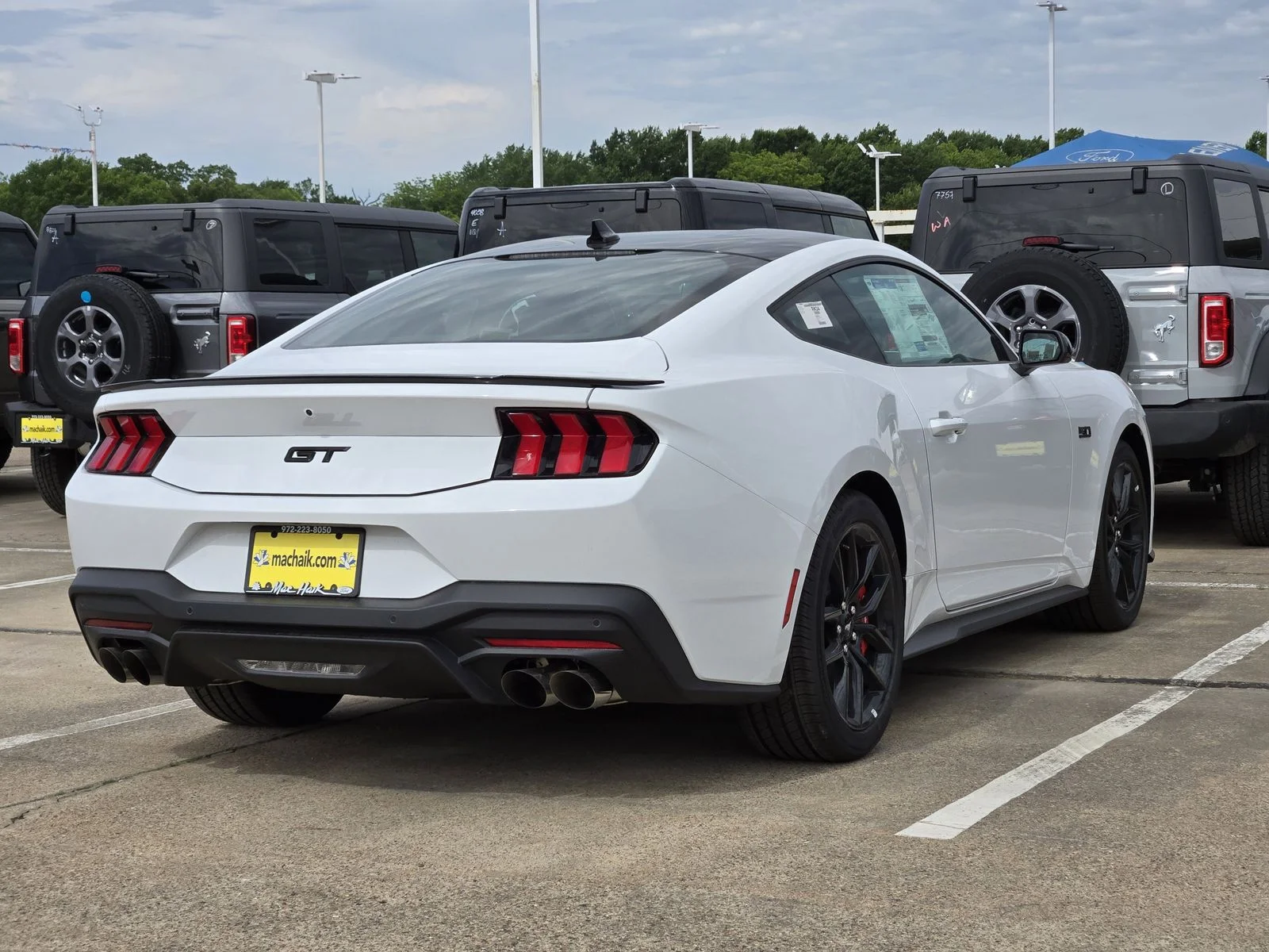 New 2026 Oxford White Ford GT Fastback image 4