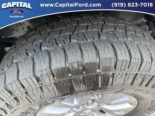 Used 2016 Gray Toyota SR5 image 14
