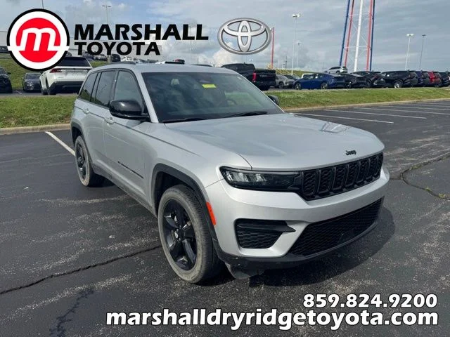 2024 Jeep Grand Cherokee Altitude X 4x4's photo