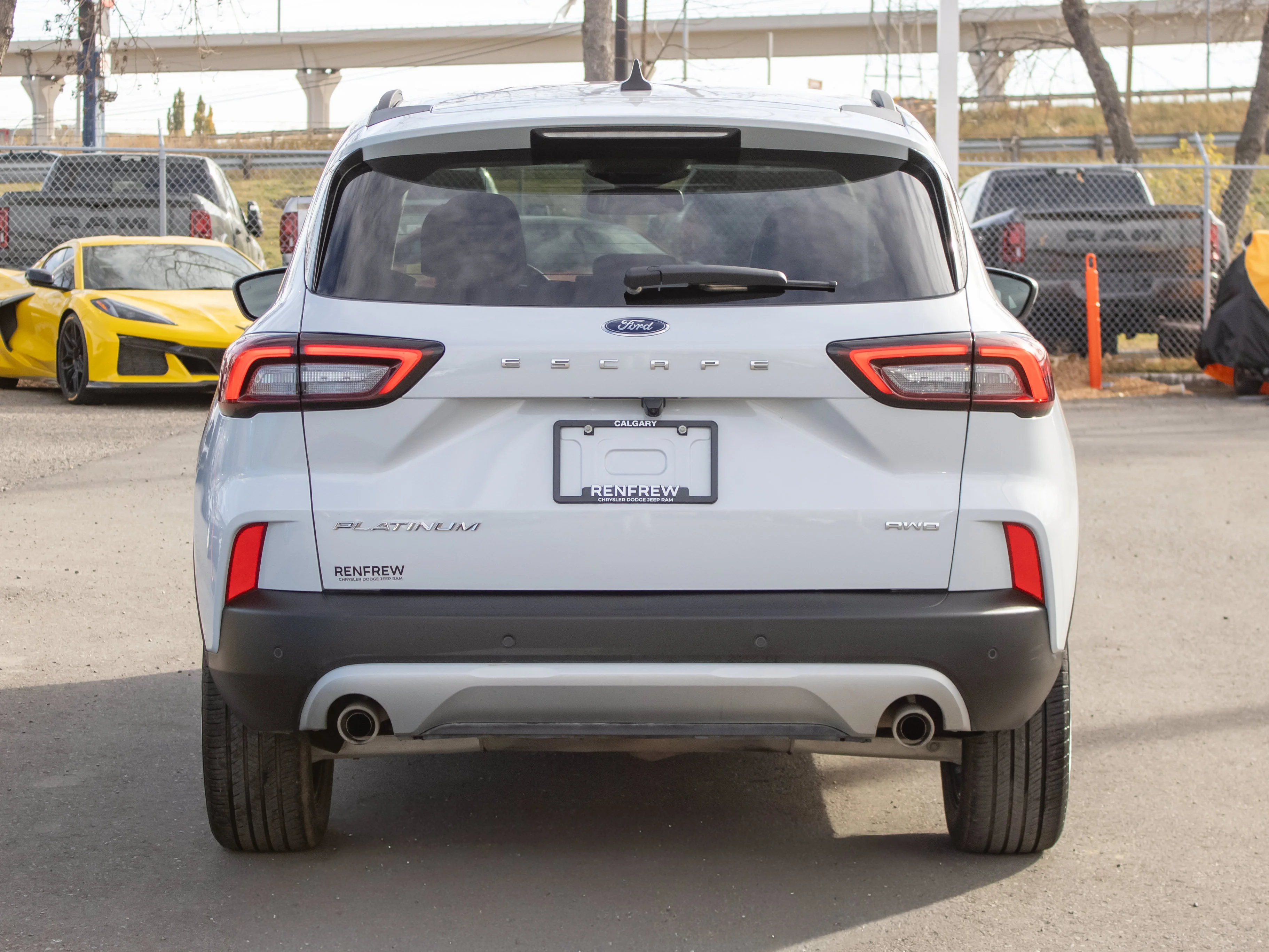 Used 2025 Silver Ford Platinum* AWD, Heated Seats & Wheel, Remote Start, Backup Camera image 13