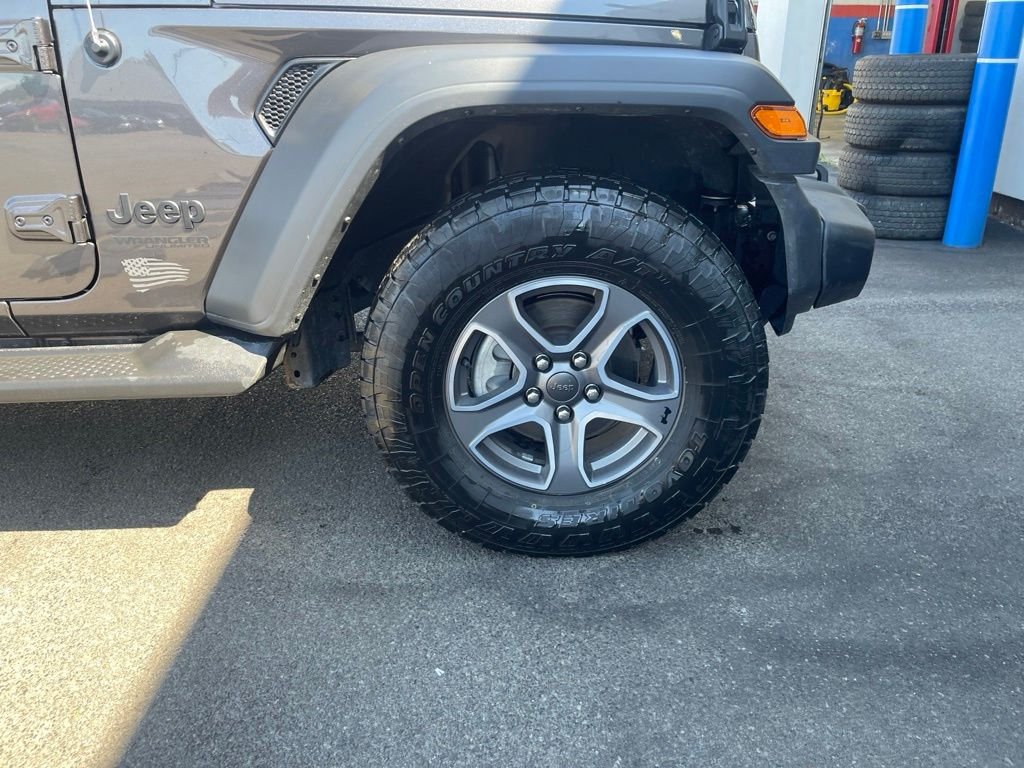 Used 2022 Gray Jeep Unlimited Sport S image 11