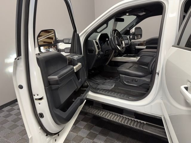 Used 2022 Oxford White Ford Lariat image 14