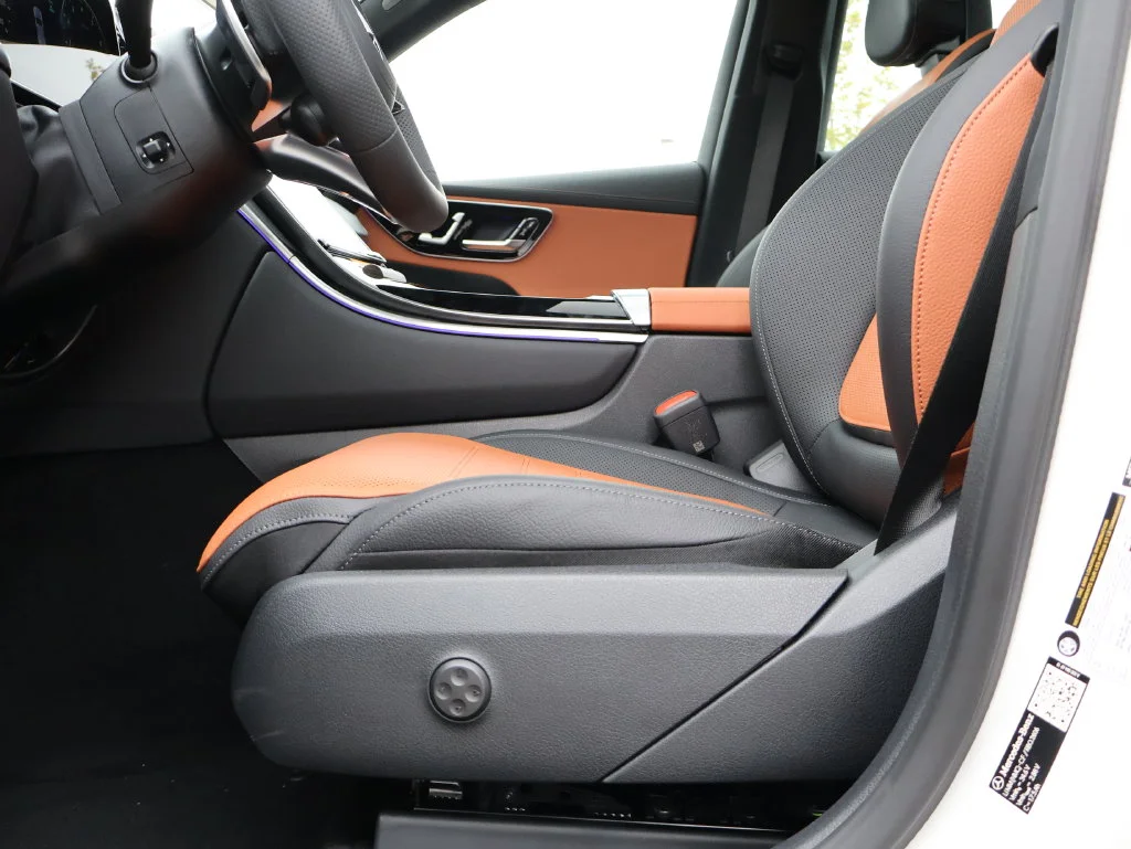 New 2027 White Mercedes-Benz GLC 53 AMG® image 39