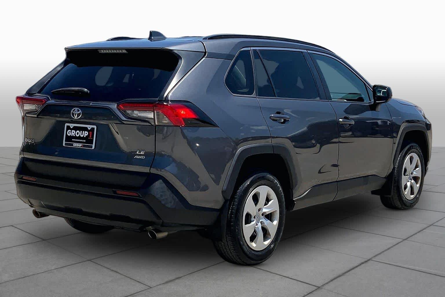 Used 2021 Magnetic Gray Metallic Toyota LE image 13