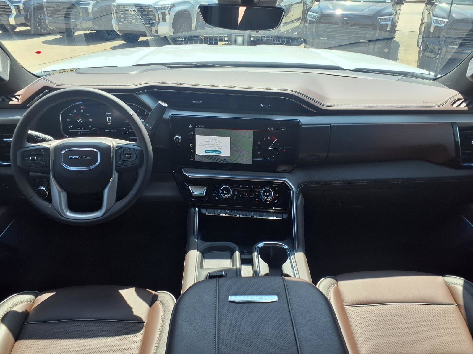 Used 2025 White Frost GMC Denali image 13