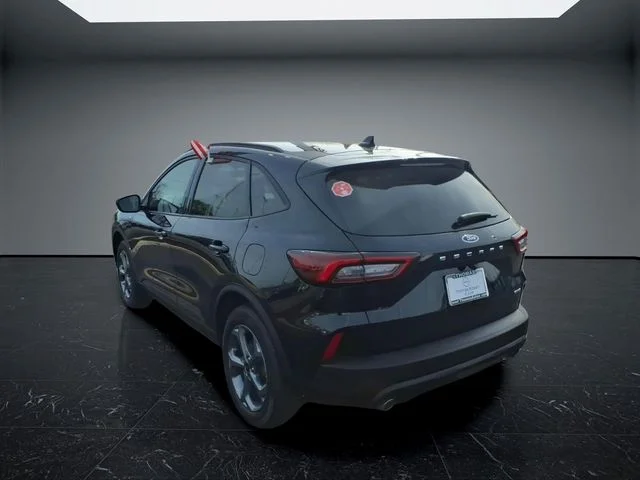 2025 Ford Escape ST-Line - Photo 5
