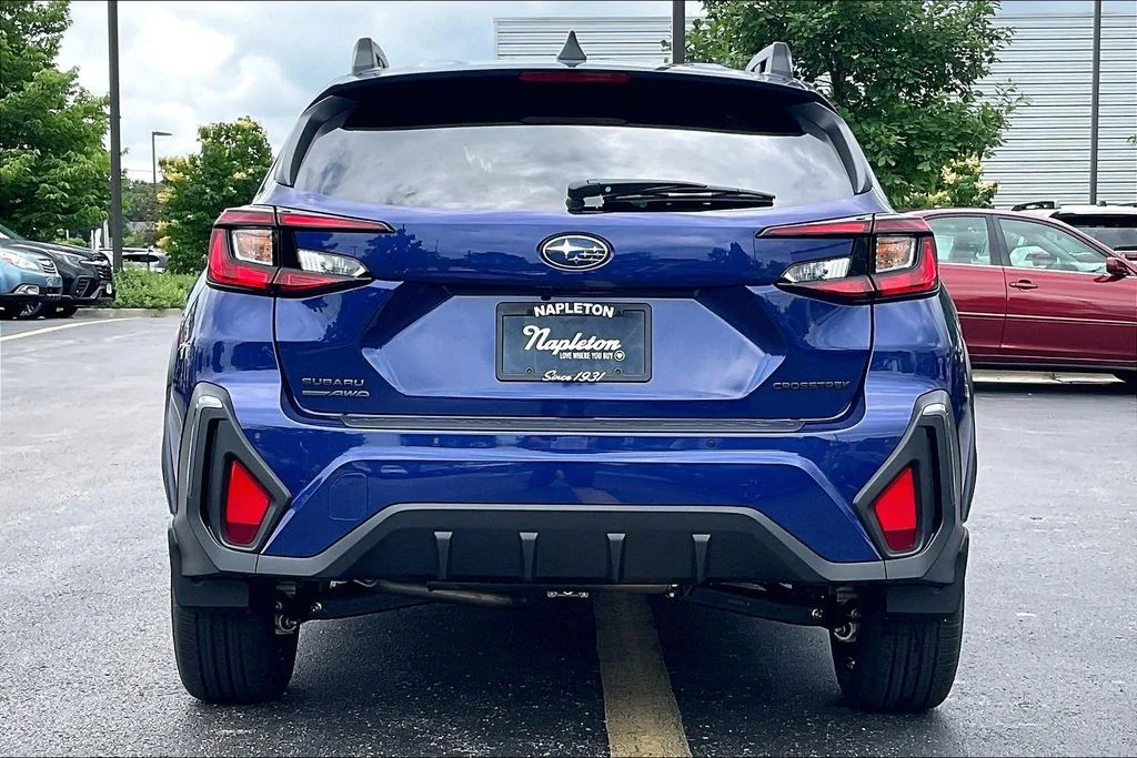 New 2026 SAPPHIRE BLUE PEARL Subaru Limited image 5