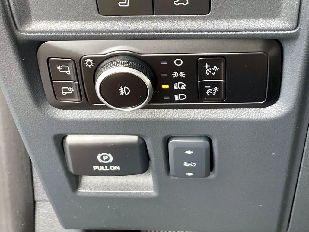 Used 2024 Blue Metallic Ford Platinum image 23