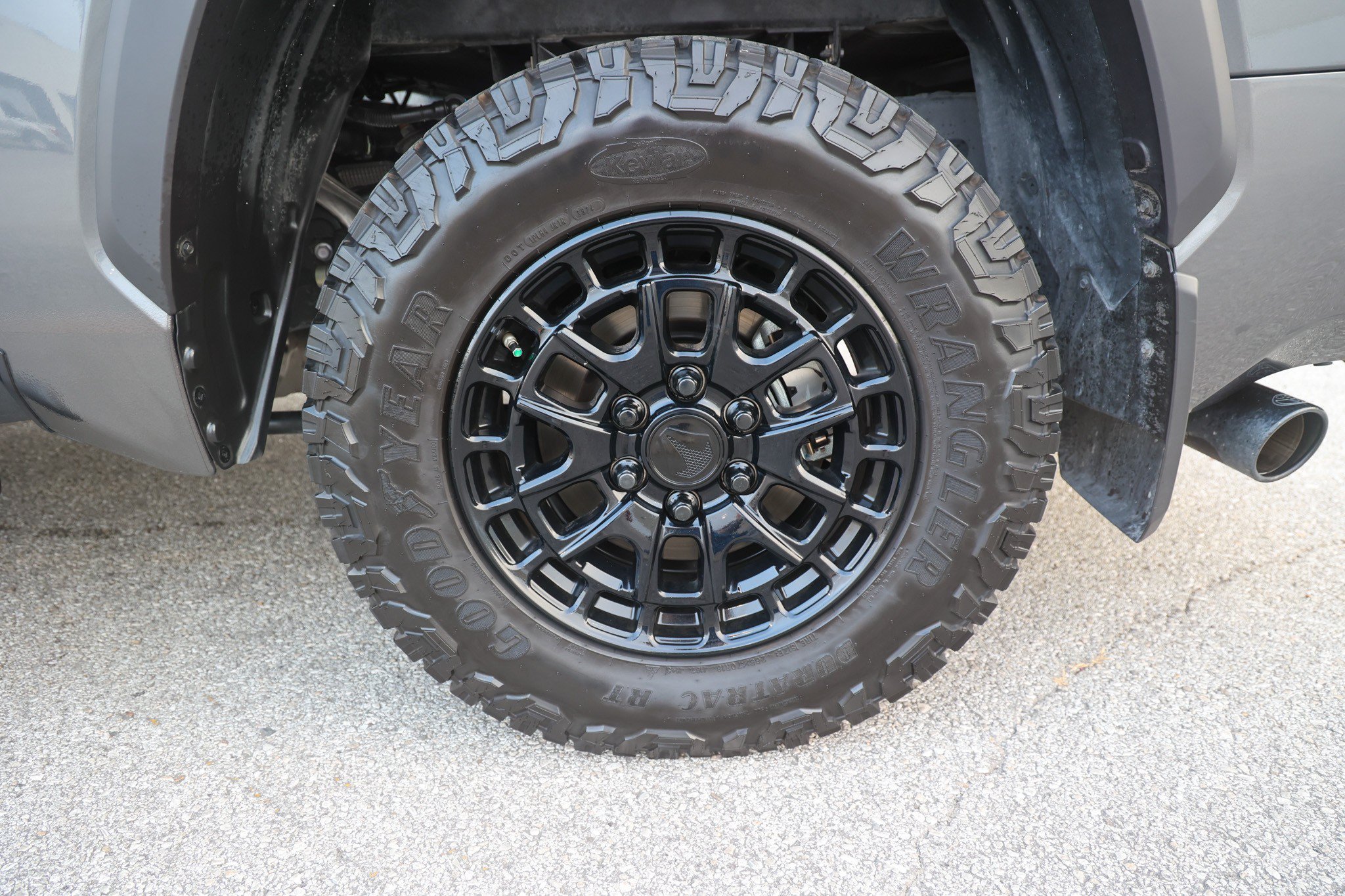 Used 2025 MAGNETIC GRAY MET Toyota SR5 image 13