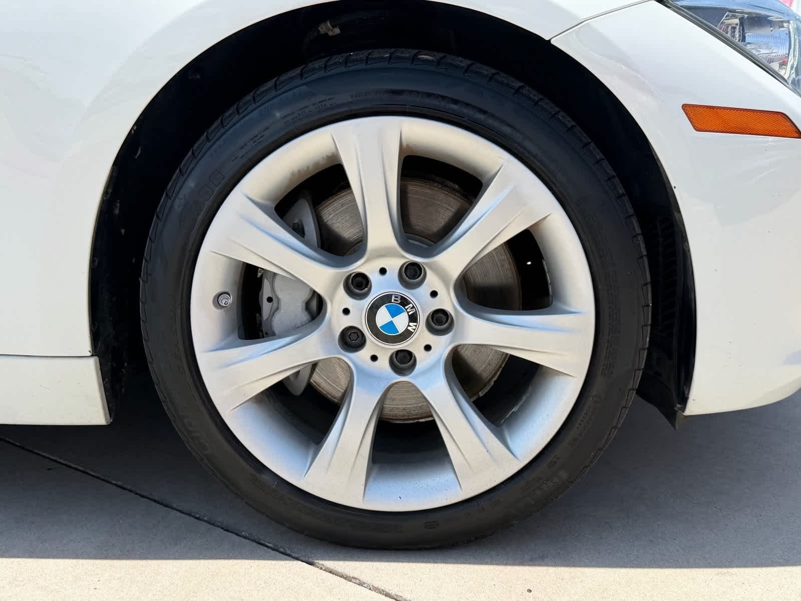 Used 2013 White BMW 335i xDrive image 9