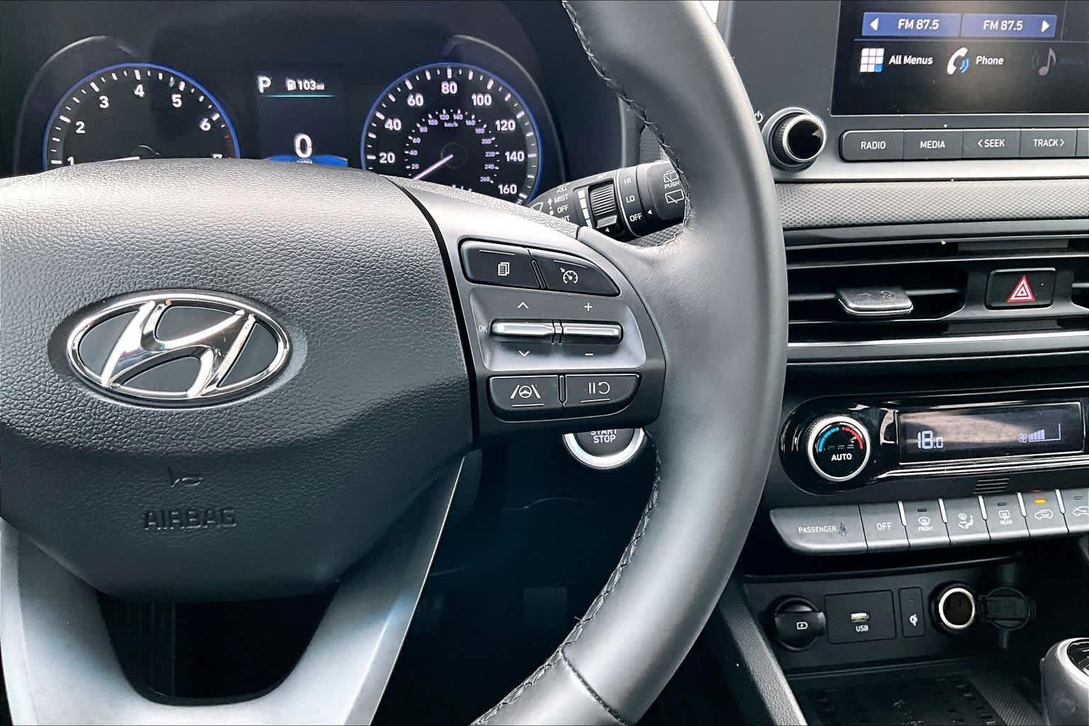 Used 2022 Pulse Red Hyundai SEL image 25