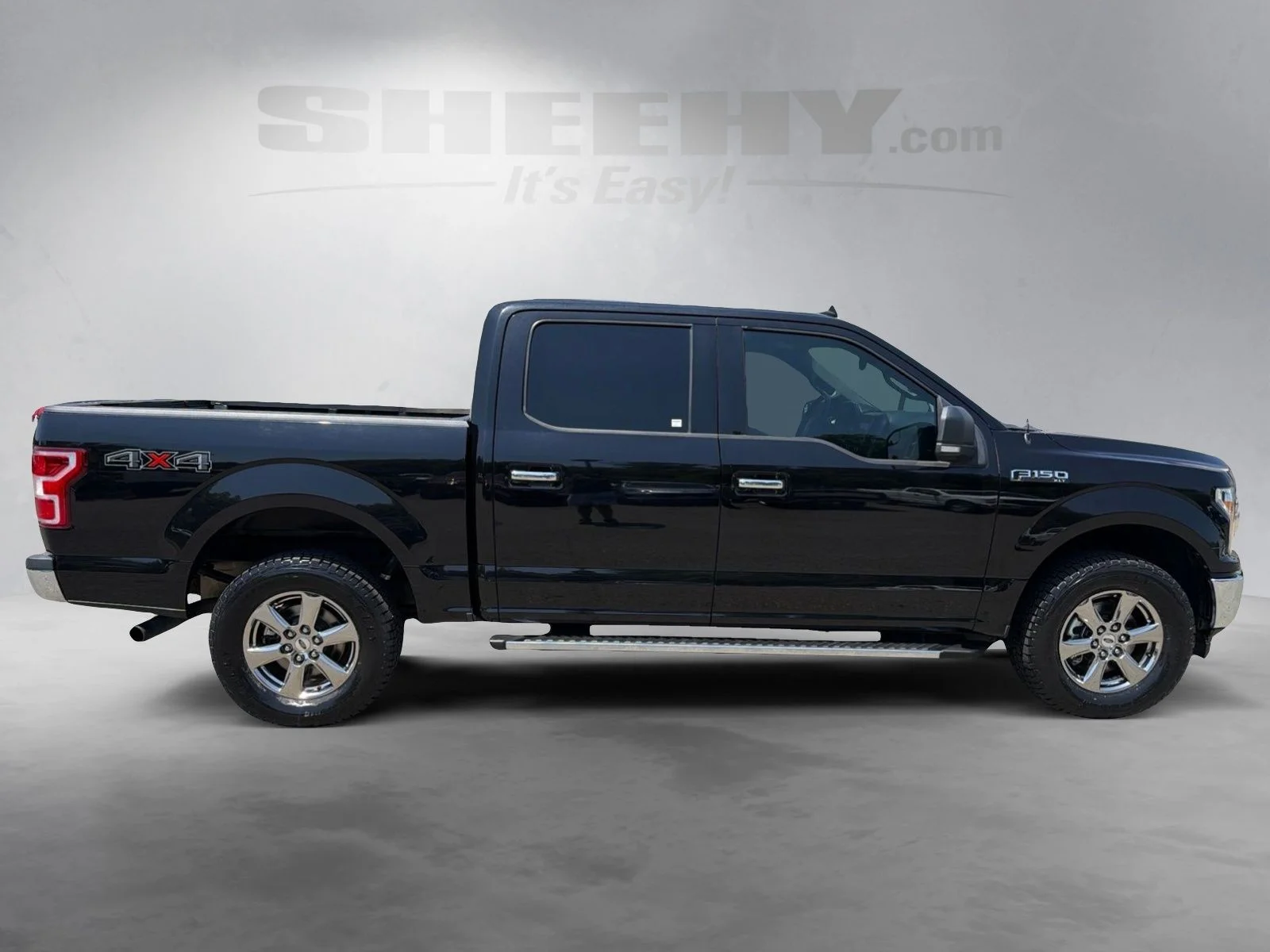 Used 2020 Black Ford XLT image 10