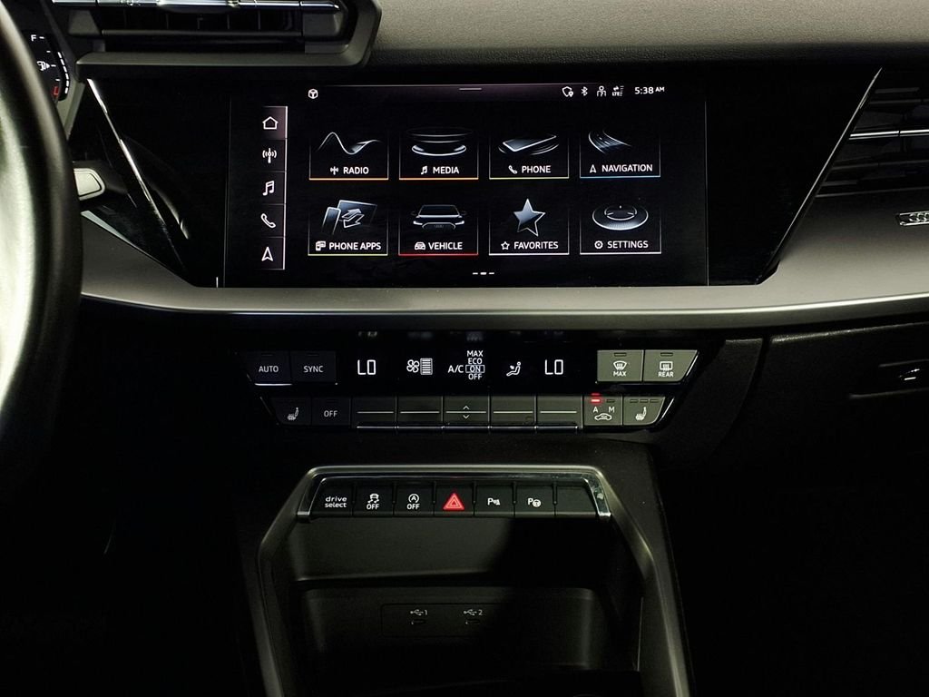 Used 2024  Audi 40 Premium image 24