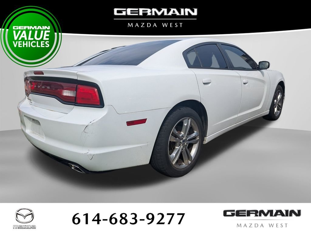 Used 2014 White Dodge SE image 9