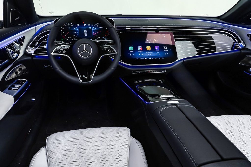 2026 Mercedes-Benz E-Class E350 - Photo 6