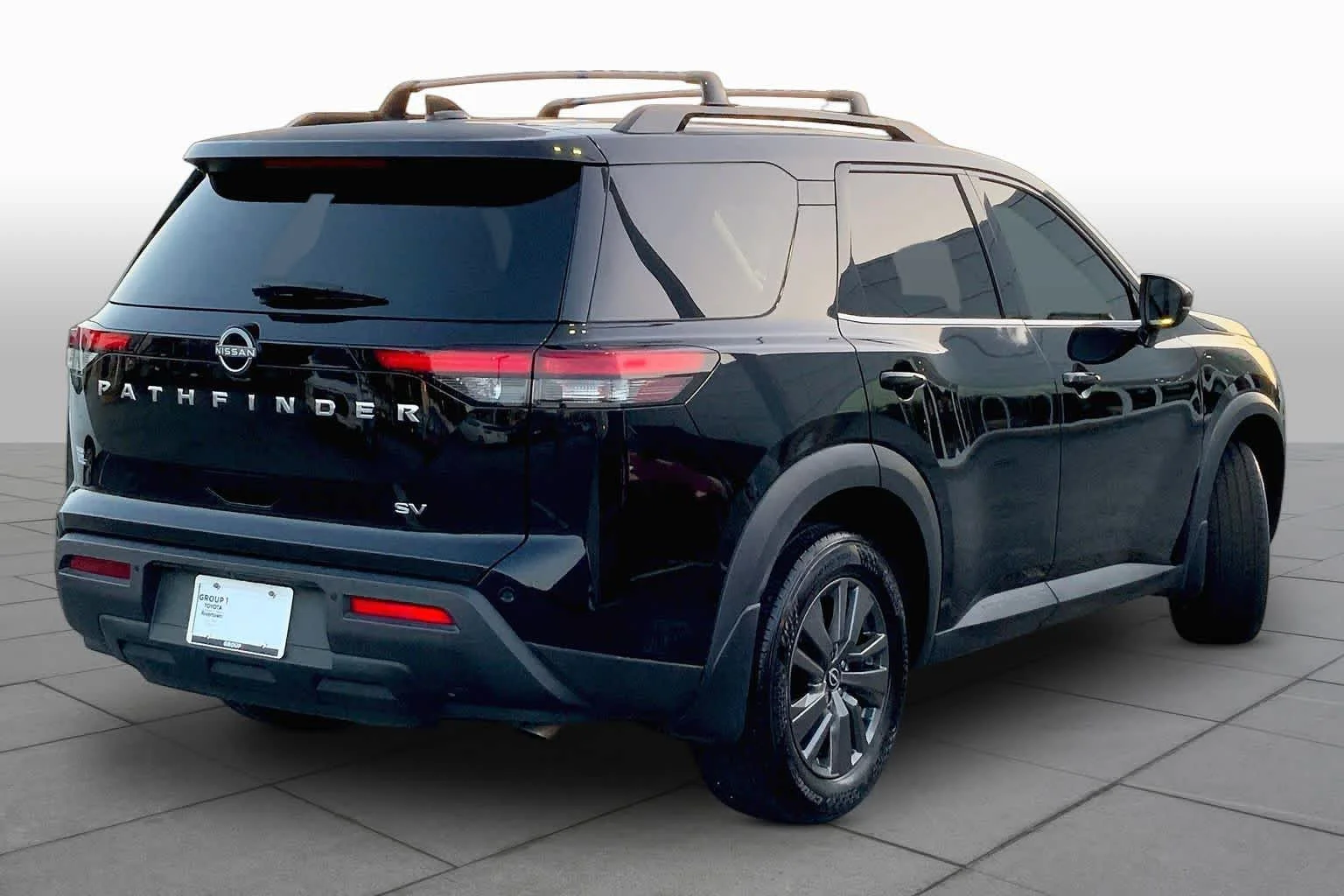 Used 2022 Super Black Nissan SV image 12