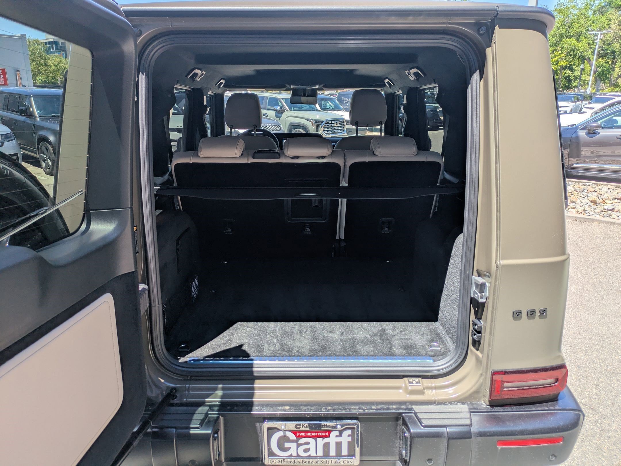 Certified Used 2023 MANUFAKTUR dark olive Green magno Mercedes-Benz AMG® G 63 image 28