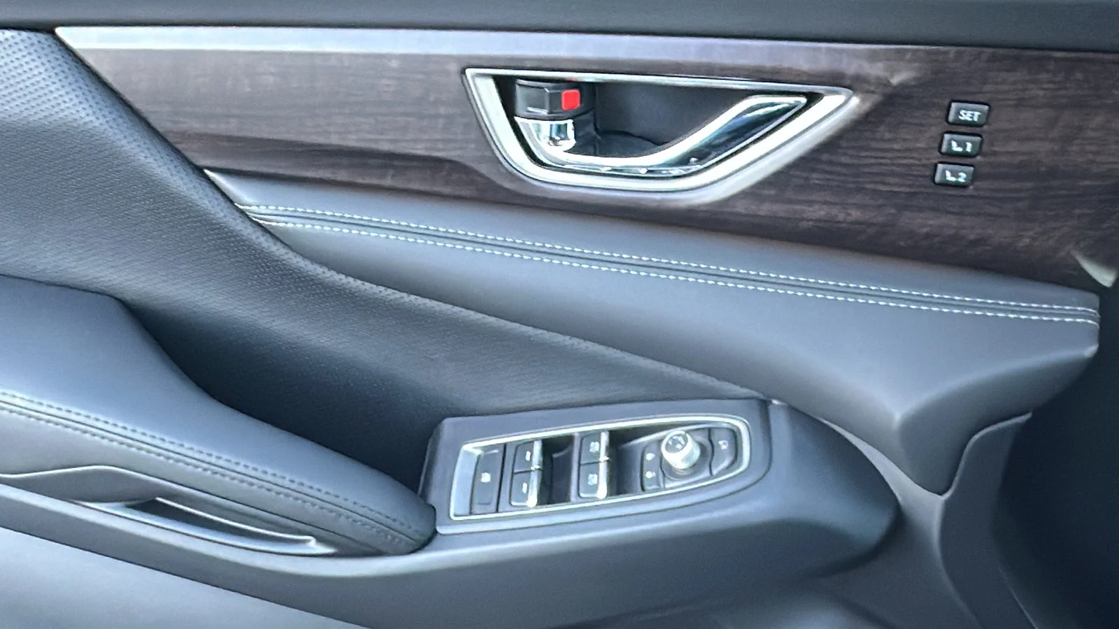 2026 Subaru Ascent Touring - Photo 22