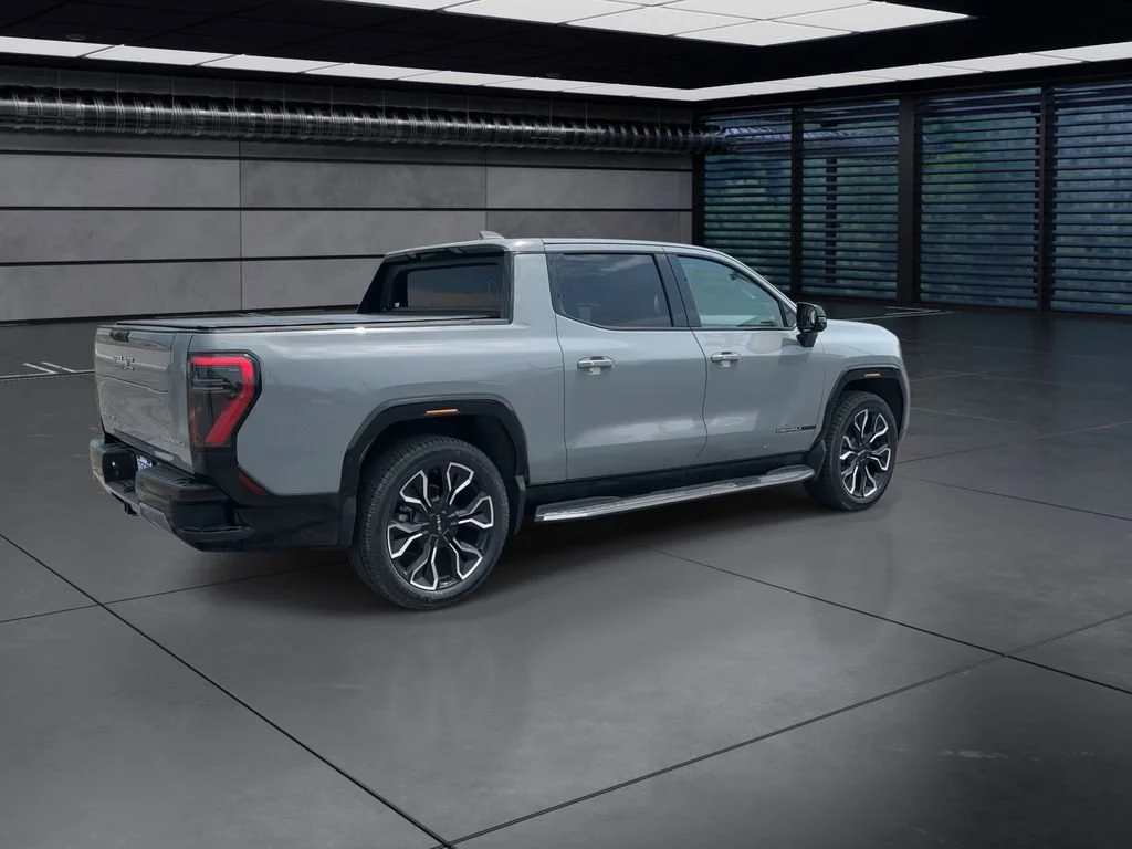 2025 GMC Sierra EV Denali - Photo 8